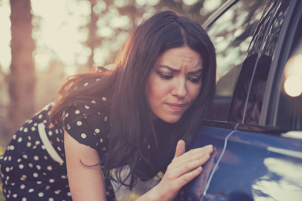 It is challenging to sell damaged cars